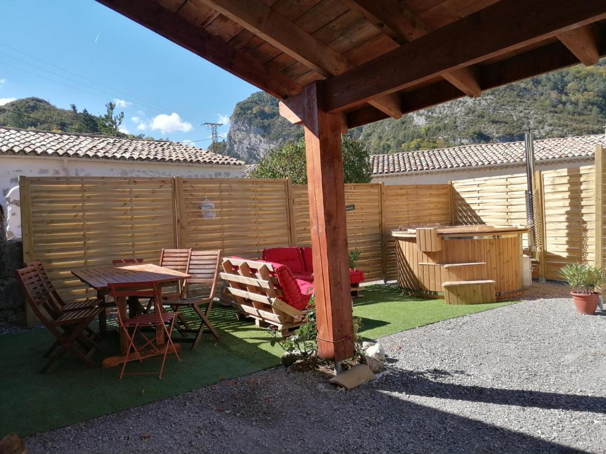 Gite L'Edelweiss 3* La Piarre Bagian luar foto